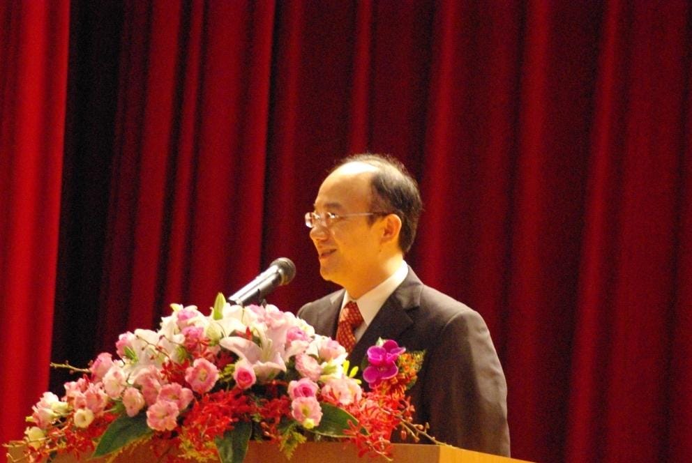 針對今(1)早NGO工作者前往NCC抗議，要求新任NCC委員針對旺中併購案重新審理並否決一事。NCC新任主委石世豪表示，行政機關謹守依法行政的規則，並強調「行政處分一旦出了機關就拘束原機關，不會有任何改變」。圖:林靖堂/攝。
