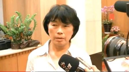 第五屆公視董監事會爭議仍持續延燒，文化部長龍應台今(31)日拜會立法院長王金平，除期望公視法的修法能將審查同意門檻由審查委員會的3/4降到1/2外，也期盼立法院下會期能將公視法列入優先審查法案。圖:林靖堂/攝。