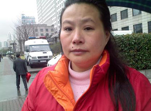 兩個月前，毛恒鳳到北京上訪，並聲援劉曉波，2月下旬即被當局拘留；3月4日扣留期剛滿，又被判處勞動教養一年半。圖片來源：博訊網
