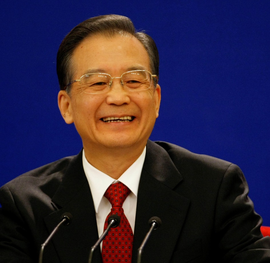 中國國務院總理溫家寶今（14）日在11屆人大3次會議中外記者會上，針對中國崛起的議題表示，中國會堅持走和平發展路線，即使發達了也永遠不稱霸。不過在涉及中國主權和領土完整的重大問題上，即使中國很窮，也是「錚錚鐵骨」。圖片來源:美聯社
