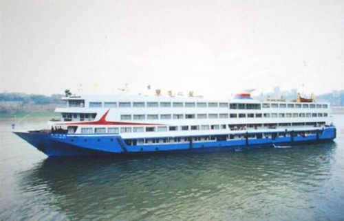 「東方之星」客輪屬於重慶東方輪船公司，1994年2月建造。圖：翻攝中國新聞網