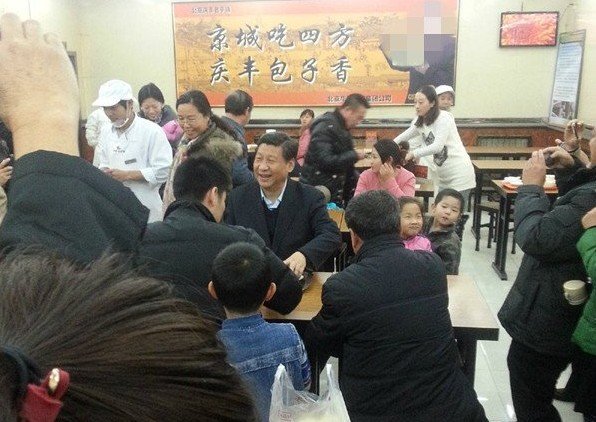 習近平吃慶豐包子，想表現親民的一面。圖：翻攝網站