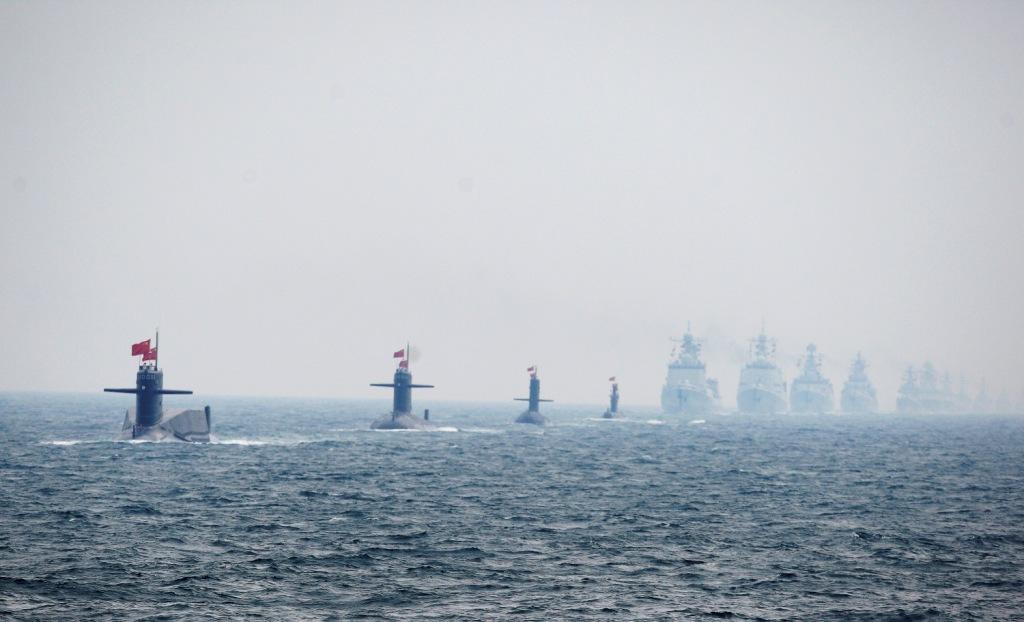 圖為中國海軍慶祝中共建政60周年，核子潛艦出海巡洋的畫面。圖片來源：達志影像/美聯社
