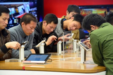 中國行動電話用戶數快速成長，至10月底的統計使用人口達到10億9,500萬戶。圖片來源：達志影像/美聯社