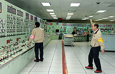 台電核二廠19日以福島核災為狀況想定，模擬核災發生時，在沒有電力、海水也進不來
的情況下，如何應變。圖片來源：中央社。