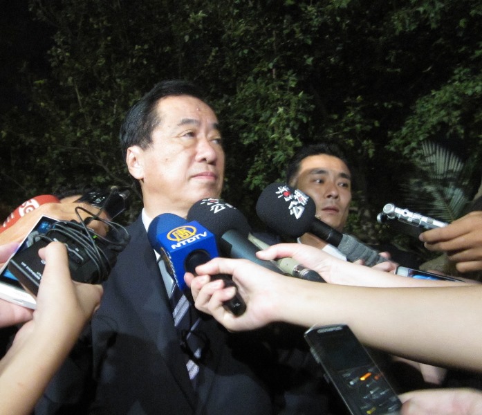 菅直人針對台電的聲明，受訪時鄭重澄清，他沒有肯定台灣的核電廠比福島的核電廠安全、優良，而且台灣若發生核災，會比福島還要嚴重。圖4之3：王立柔/攝