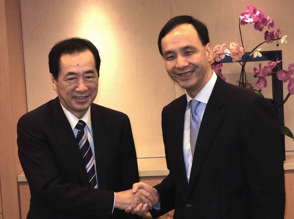 日本前總理菅直人今（13）日拜會新北市長朱立倫，分享福島核子事故處理的經驗及心路歷程。圖：陳冠廷/攝