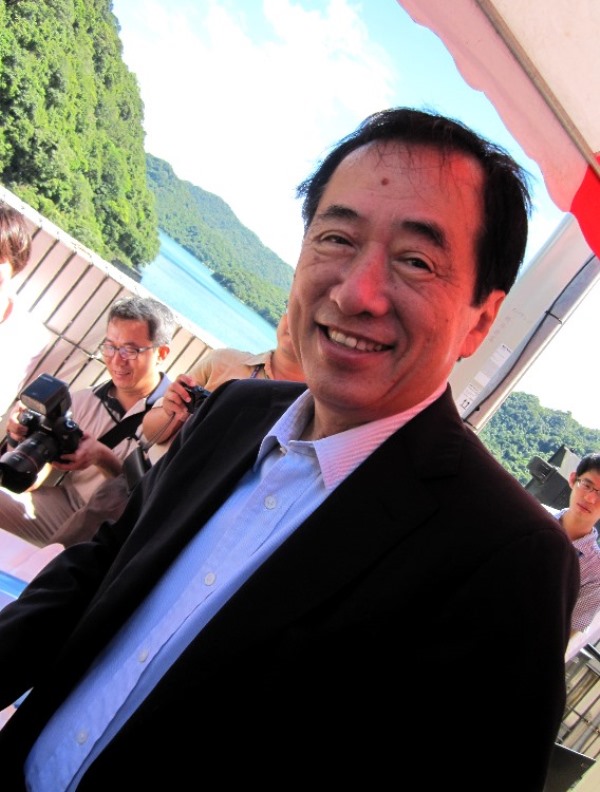 日本前首相菅直人今（13）日參訪翡翠水庫。圖5之1：王立柔/攝