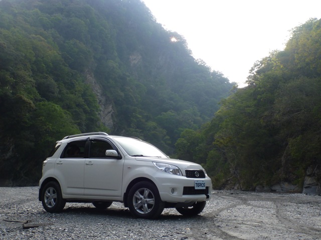 喜愛遊山玩水車主的超值選擇─日本DAIHATSU小悍馬TERIOS