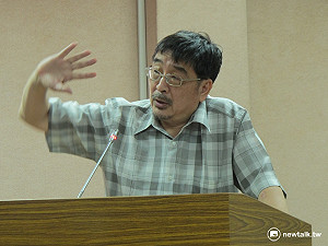 施正鋒轟綠：別亂扣「國民黨御用學者」帽子