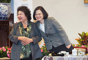 良影一二》蔡英文陳菊同台  小英細微動作展現菊姐無人可比的份量