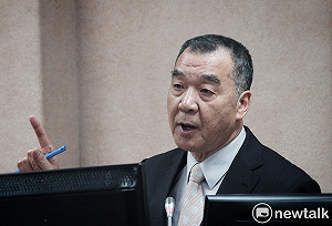 軍人年改脫鉤公教  邱國正力挺：不同工同酬不恰當