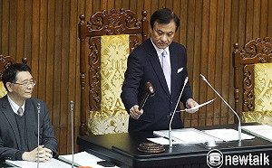 讓選民檢視！立院三讀　總統、立委候選人財產申報要上網公告