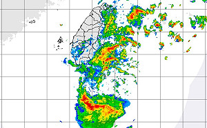 熱低壓狂颳13級  蘭嶼10日下午起停班停課