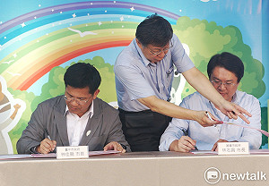 與林佳龍、林右昌合體宣傳 柯Ｐ：如世大運，花博是台灣的！