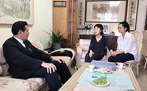 馬英九低調拜訪楊偉中老家　楊母：馬胸懐大度、不計前嫌