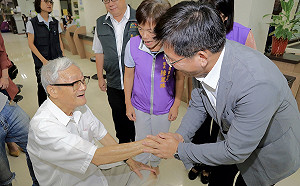 戰台中市長》綠藍決戰中台灣是事實 林佳龍：選民看政績大於政黨