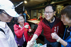 柯文哲週六借公園辦戶外音樂會 丁守中批：遊走法律邊緣