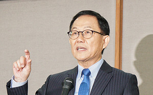 柯P頻打競選經費 丁守中公布明細反批：不誠實的人才懷疑別人