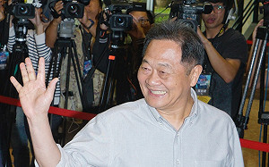 錕P拋問：台北市要當獵人還是獵物？ 指市長應有「勇敢」特質