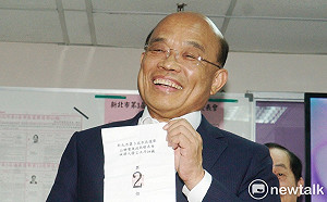 侯友宜大群館、新莊案   蘇貞昌批「玩法律」