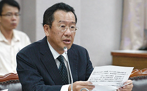 顧立雄不認南海控股是中資 黃國昌痛批:這樣還需要審嗎？