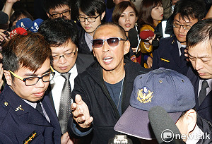 過年前假釋出獄  鈕承澤見鏡頭曝回家想做「這事」