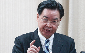 散播中國派車救援台客謠言遭不罰 吳釗燮：外交部會尋求救濟