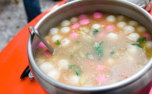 湯圓熱量高、難咀嚼　這「五種人」要特別注意！