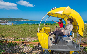 來場懷舊之旅！騎著河豚自行車漫遊深澳鐵道