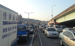 車輛拋錨更快解決！國道拖救APP將上線估年省11萬分鐘