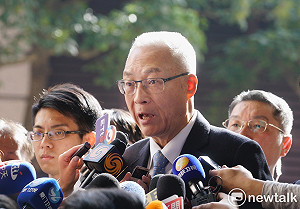 反駁「僅是修車手」說法  吳敦義：我也能夠賽車啊！