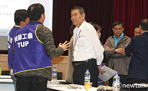 華航罷工損失近4億元   總經理謝世謙：商譽嚴重受損