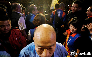 高市府砸50萬元辦「高雄光頭日」 網：造神無極限