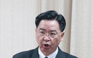 共軍穿越海峽中線 吳釗燮：第一時間通知夥伴國家