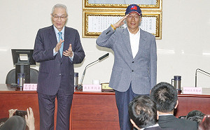 花絮》郭台銘間接確定參選總統 宅神輸掉1000份雞排