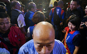 仿《我們與惡的距離》 律師用經典台詞「造句」諷韓