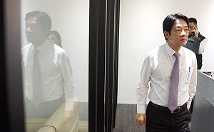 讀者投書》敵手演練灌票！反手機民調的民主陷阱…