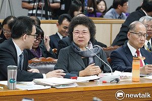 藍營拿6年前挺自經區舊畫面打臉  陳菊：不同時空 不能相提並論