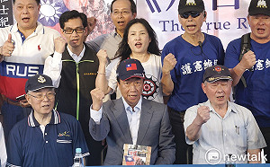 聲援800壯士 郭董嗆：民進黨已感覺0111會輸掉