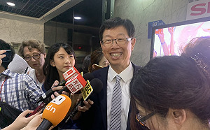 呂芳銘暫代鴻海董座  劉揚偉7/1上任