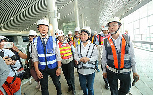 專訪三》盧秀燕、林佳龍超級比一比？盧：不必比較  跟自己賽跑就好