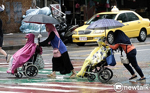 風雨漸小 新北市宣布開放堤外道、疏洪道