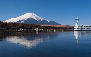 夏季日本富士山朝聖更方便！富士回遊8、9月平日加開3班往返
