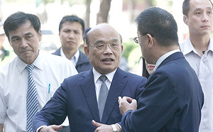 柯文哲狂批蔡英文施政 蘇揆：做到流汗、被嫌到流涎