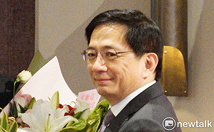 台大認定管中閔無違法兼職 教評會成員曝：開會前一天才通知討論此案