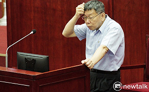 昔嗆郭「國家不可受財團控制」今助選總統 議員酸柯P「秘雕」