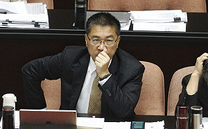 韓國瑜質疑中央「卡韓」　徐國勇酸：治安做好誰要卡他？