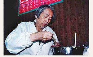 革命也要請客吃飯：史明料理