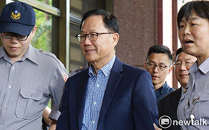 難得挺柯？丁守中為智慧販賣機進校園批民進黨「理盲」